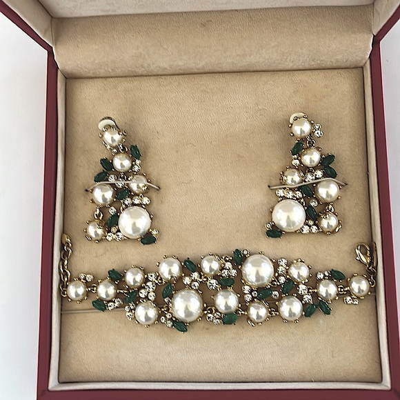 Scaasi CN 80’s Runway Costume Bracelet Earrings Set Gold Tone “Pearl Emeralds” - Picture 1 of 4